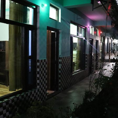 Shanti Home Stay Chaukori Екстериор снимка