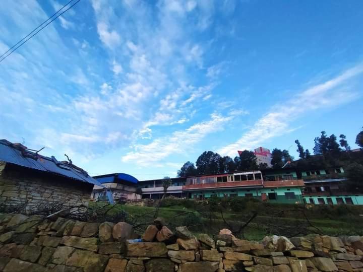 Shanti Home Stay Chaukori Екстериор снимка